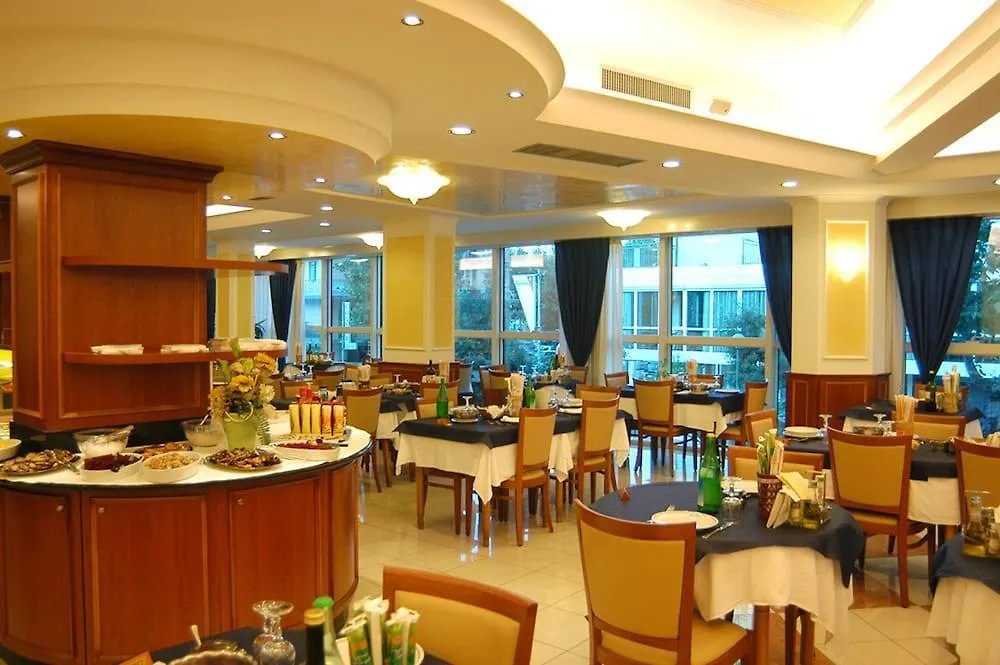 Hotel Verona Cesenatico 3*,  Itália