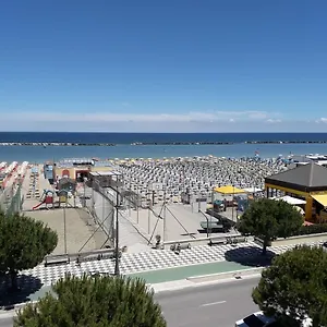 3* Hotel Real